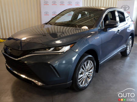 The 2021 Toyota Venza presented in Montreal ... in the flesh!